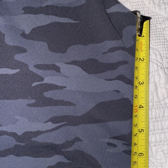 ATHLETA Black Gray Camo Crop Yoga & Fitness Tank Top Size Medium Sports Bra - Picture 5 of 6
